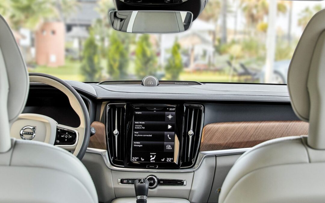 New Volvo V90 interior