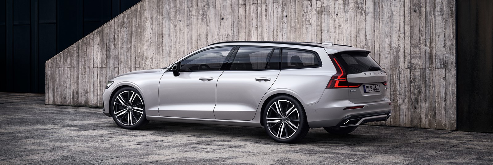 AA V60 T8