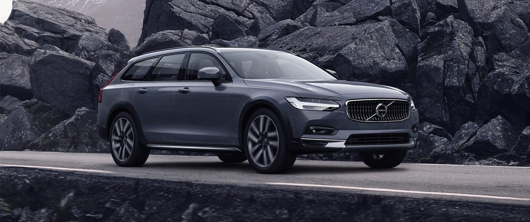 blå_volvo_V90CC_MY20_1800x754_stein_2