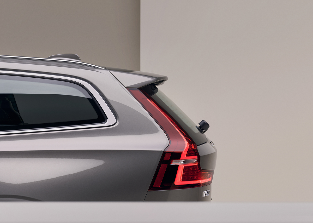 Volvo_V60_16x9_JS_3