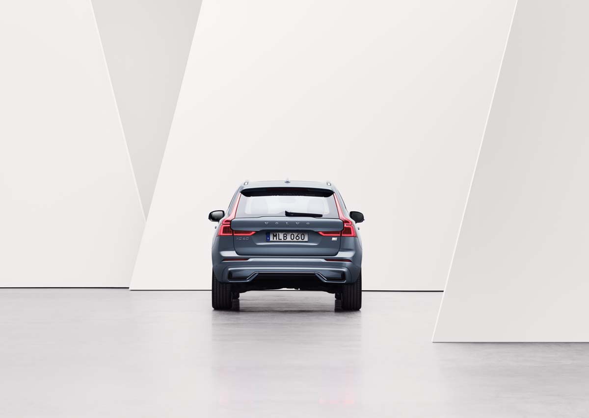 Bilia_Volvo_XC60_23_bakfra_4x3