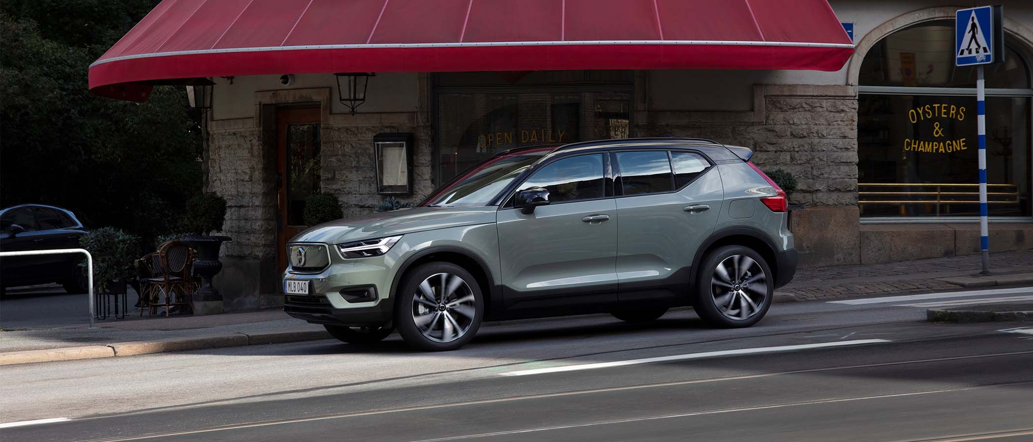 Volvo_XC40_september_21x9
