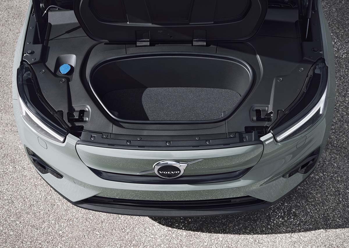 Bilia_Volvo_XC40_23_lasterom_4x3